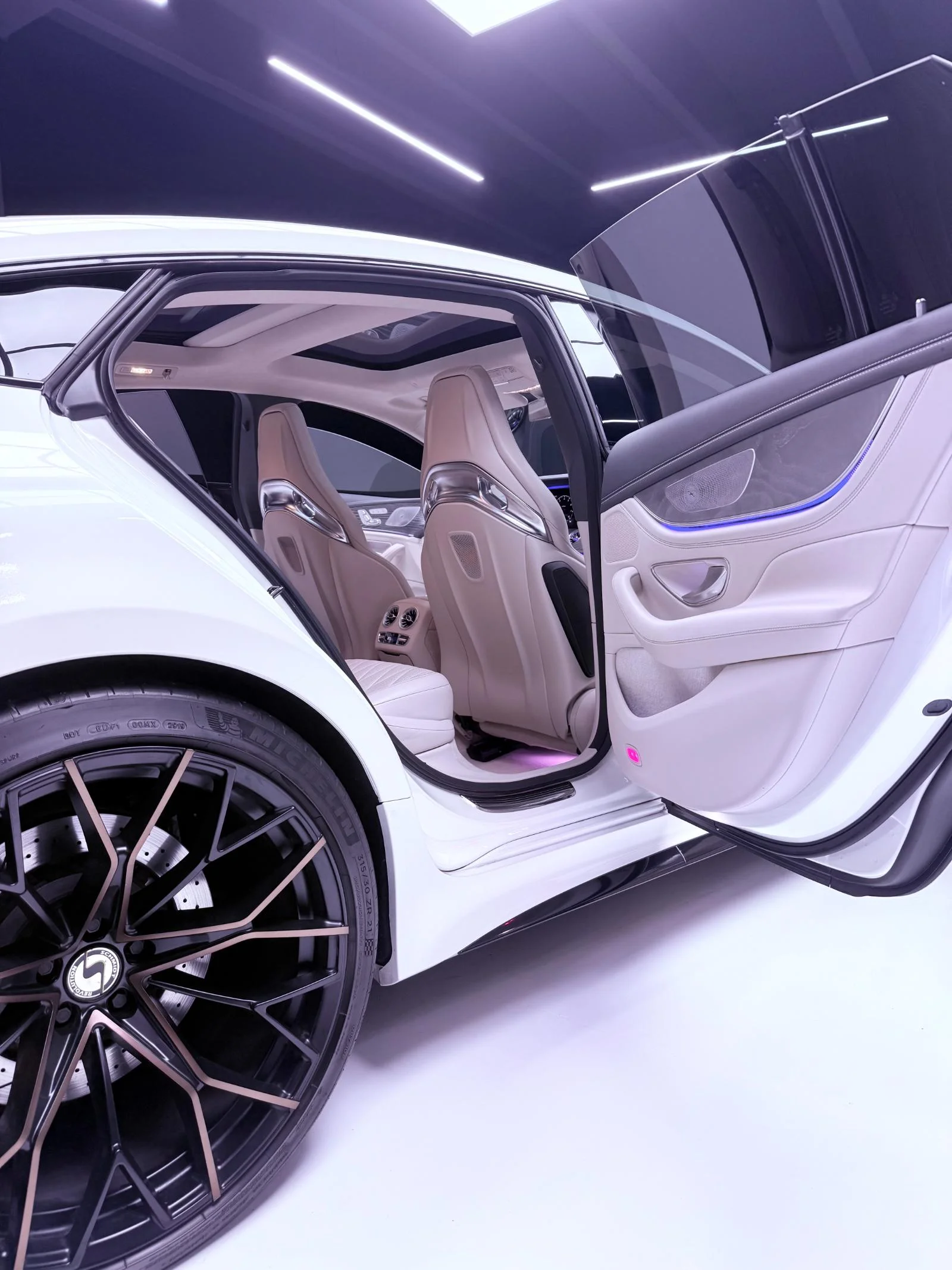 Mercedes-AMG GT 63 S 4-Door Coupe + 2000€ BONUS — image 5